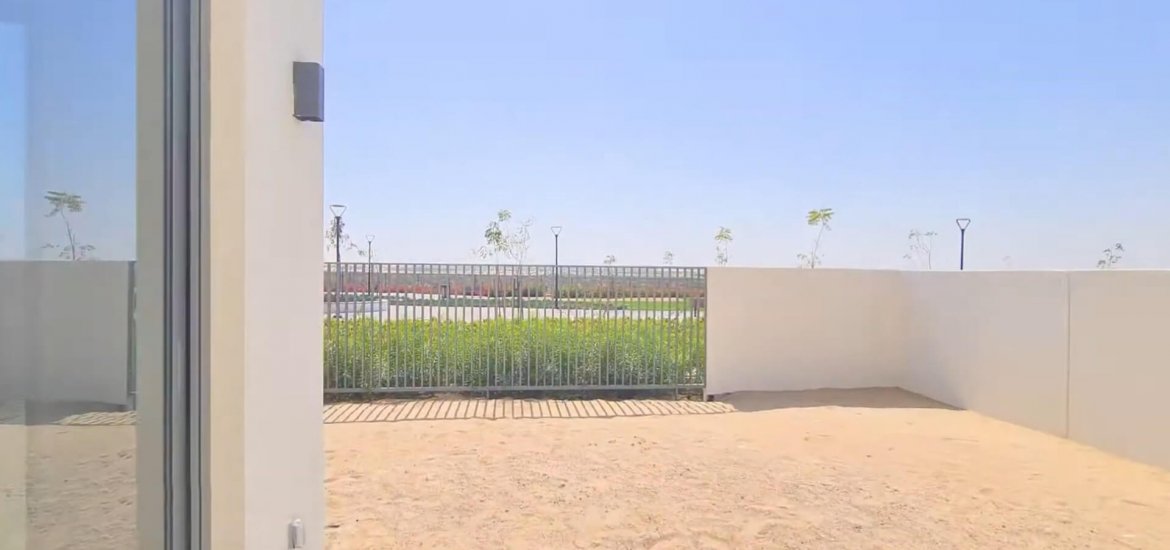 Villa for sale in Emaar South, Dubai, UAE 4 bedrooms, 275 sq.m. No. 1149 - photo 2